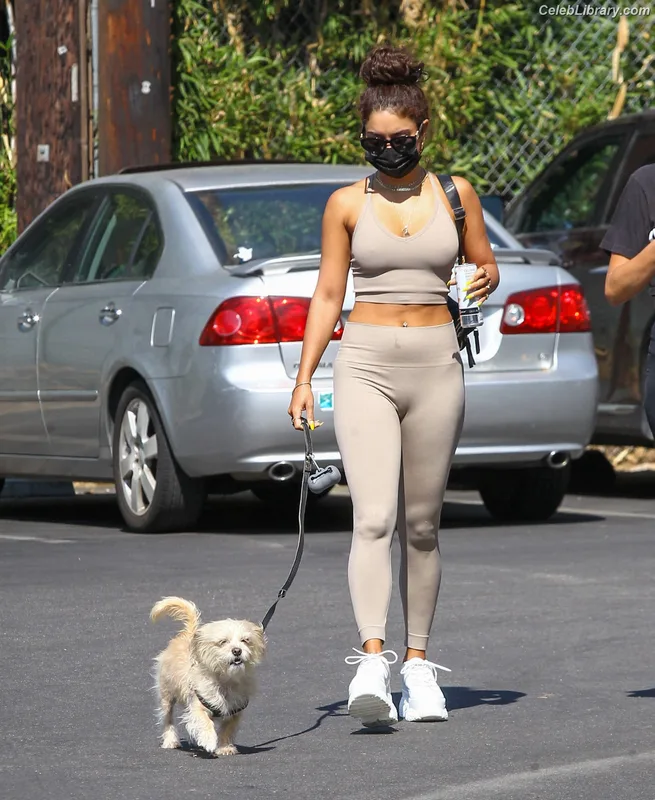 Vanessa Hudgens photo 3 of 1607