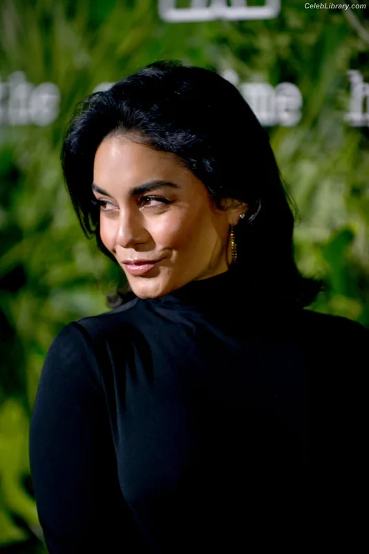 Vanessa Hudgens photo 15 of 1607