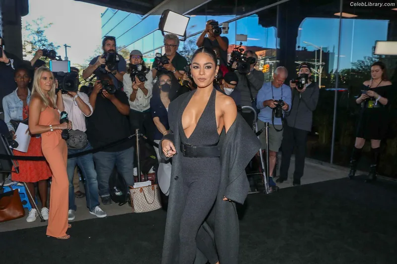 Vanessa Hudgens photo 13 of 1607