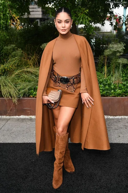 Vanessa Hudgens photo 22 of 1607