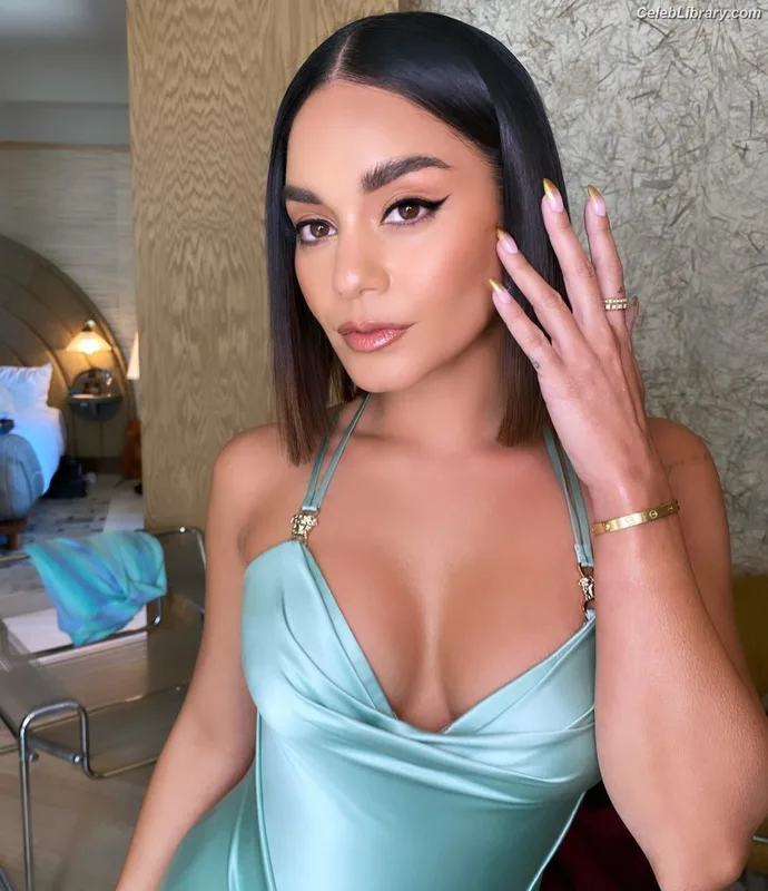 Vanessa Hudgens photo 23 of 1607