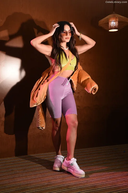 Vanessa Hudgens photo 23 of 1607