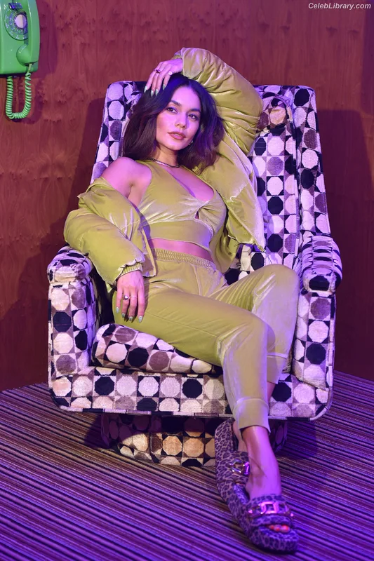 Vanessa Hudgens photo 14 of 1607