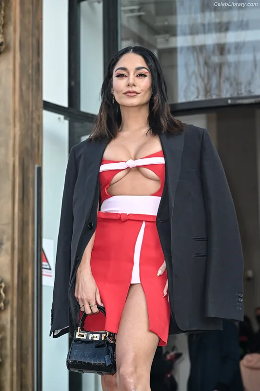 Vanessa Hudgens photo 20 of 1607