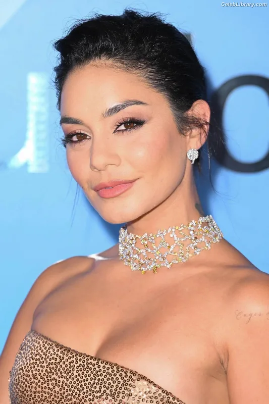 Vanessa Hudgens photo 23 of 1607