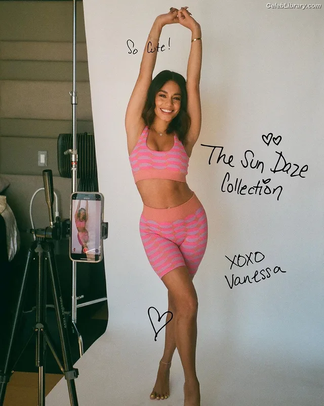 Vanessa Hudgens photo 2 of 1607