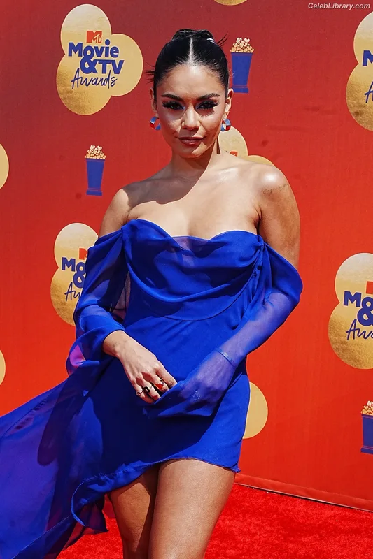 Vanessa Hudgens photo 17 of 1607