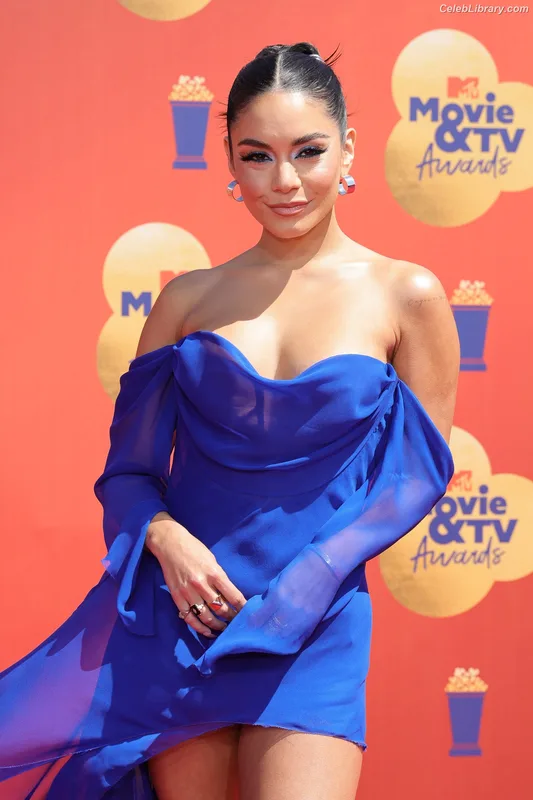 Vanessa Hudgens photo 19 of 1607
