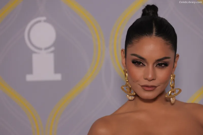 Vanessa Hudgens photo 24 of 1607