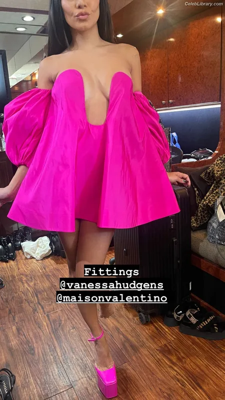 Vanessa Hudgens photo 3 of 1607