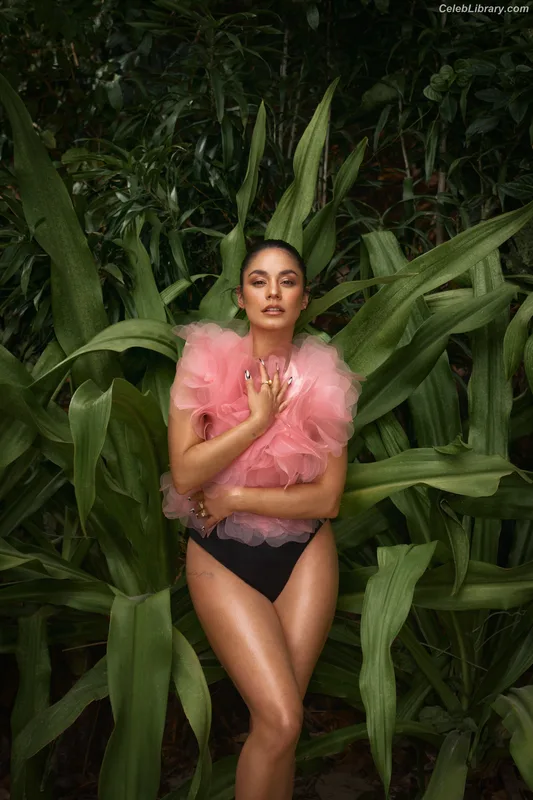 Vanessa Hudgens photo 4 of 1607
