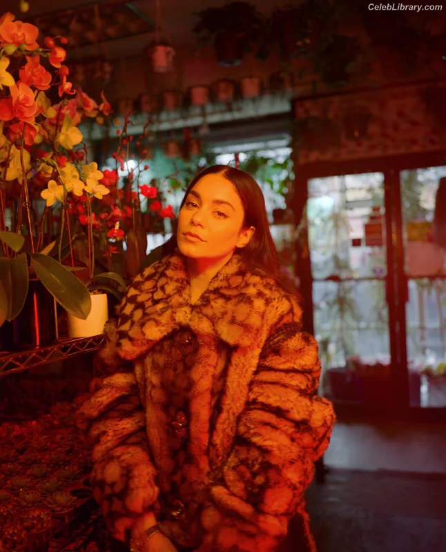 Vanessa Hudgens photo 23 of 1607