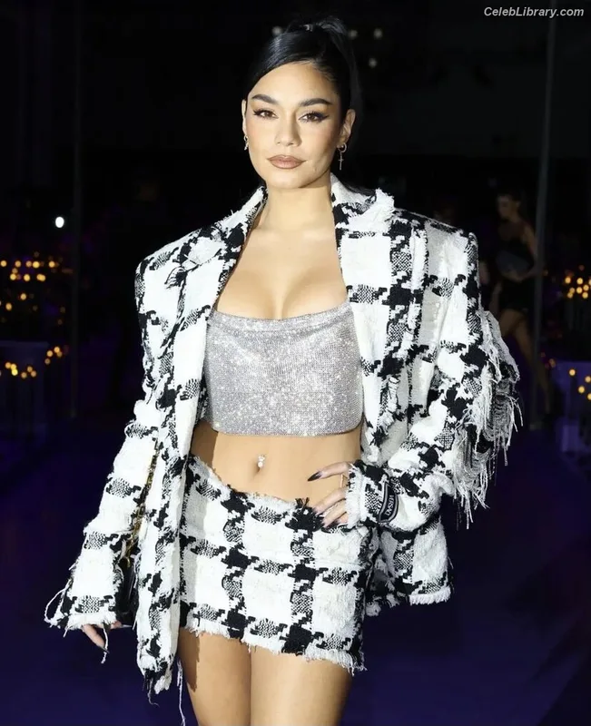 Vanessa Hudgens photo 12 of 1607