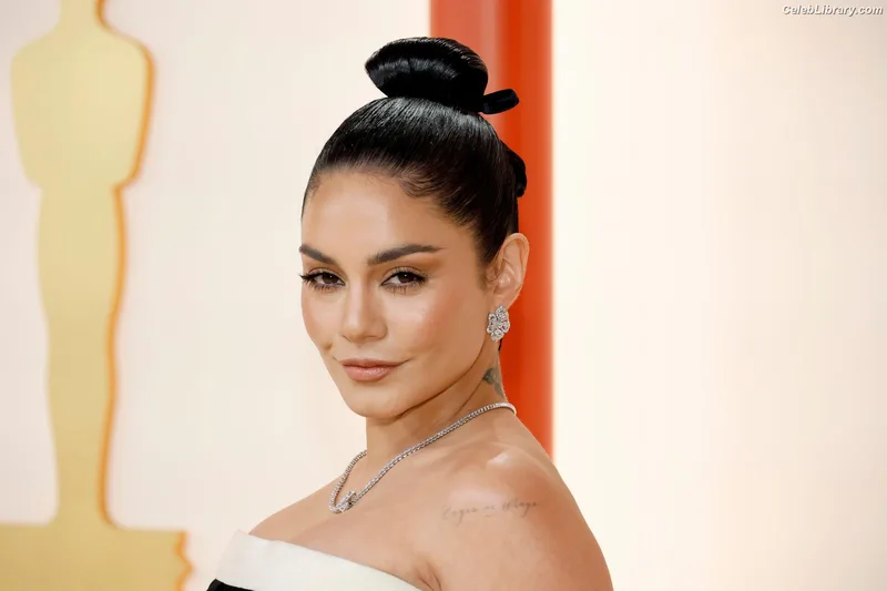 Vanessa Hudgens photo 23 of 1607