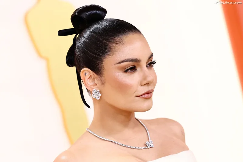 Vanessa Hudgens photo 6 of 1607