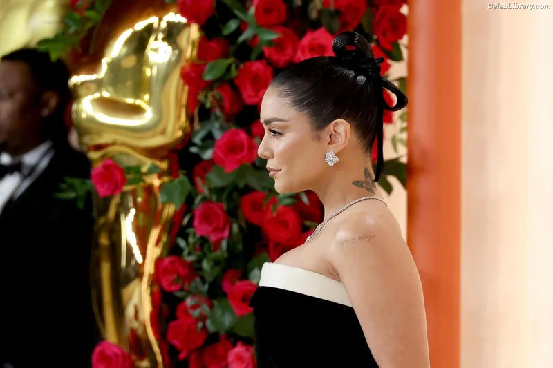 Vanessa Hudgens photo 8 of 1607