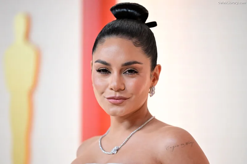 Vanessa Hudgens photo 9 of 1607