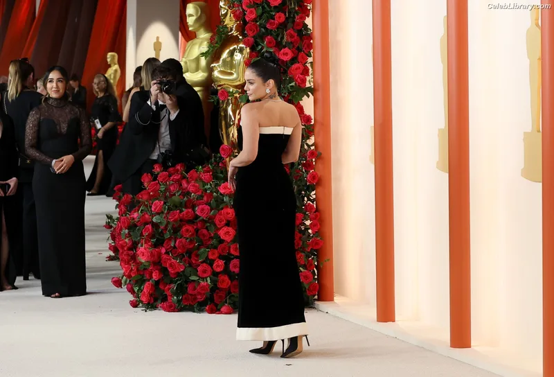Vanessa Hudgens photo 18 of 1607
