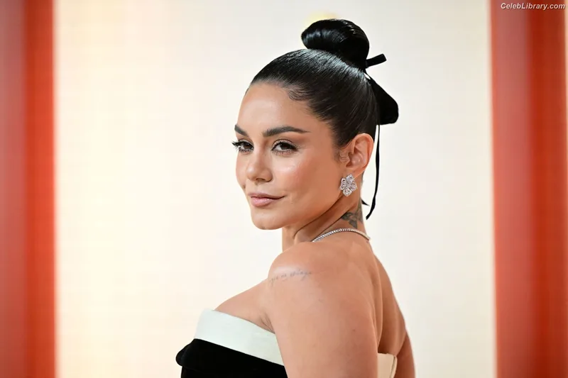 Vanessa Hudgens photo 23 of 1607