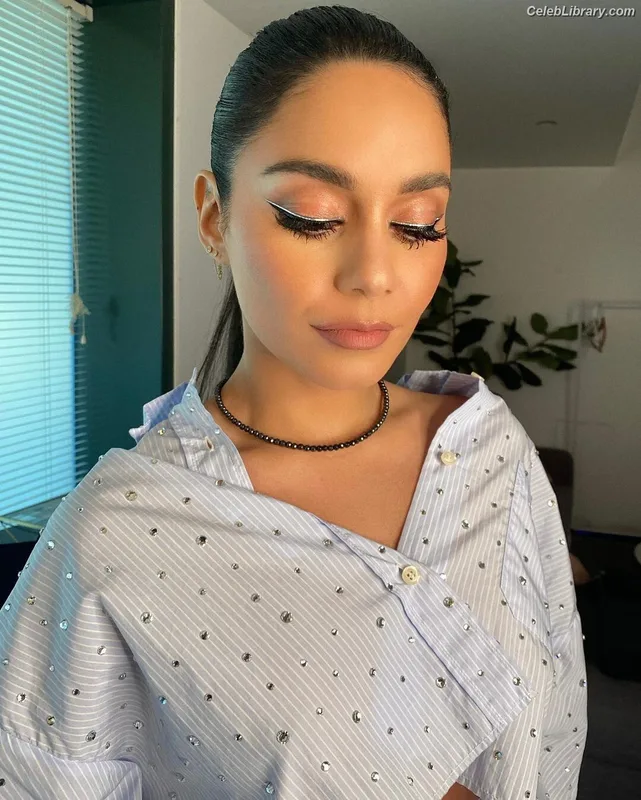 Vanessa Hudgens photo 24 of 1607