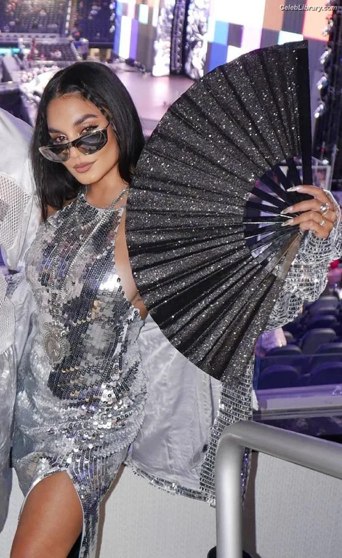 Vanessa Hudgens photo 9 of 1607