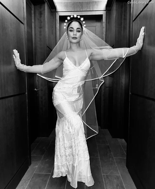 Vanessa Hudgens photo 24 of 1607