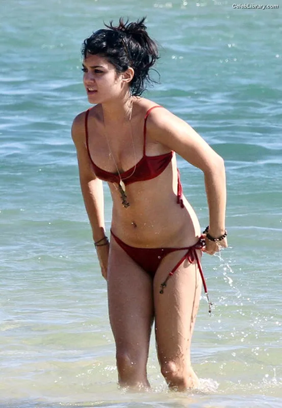 Vanessa Hudgens photo 3 of 1607