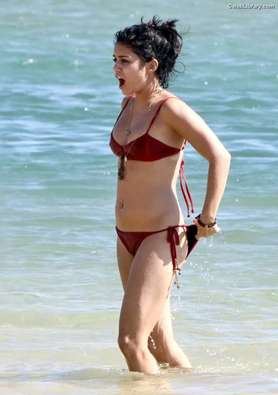 Vanessa Hudgens photo 4 of 1607