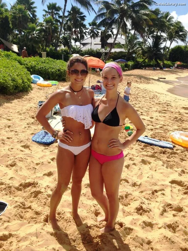 Vanessa Hudgens photo 3 of 1607