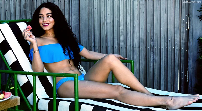 Vanessa Hudgens photo 6 of 1607