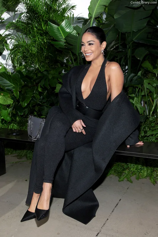 Vanessa Hudgens photo 8 of 1607