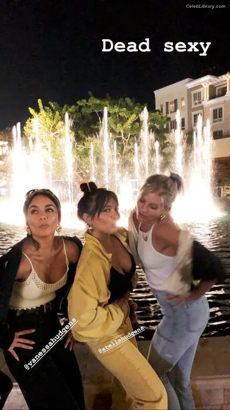 Vanessa Hudgens photo 2 of 1607