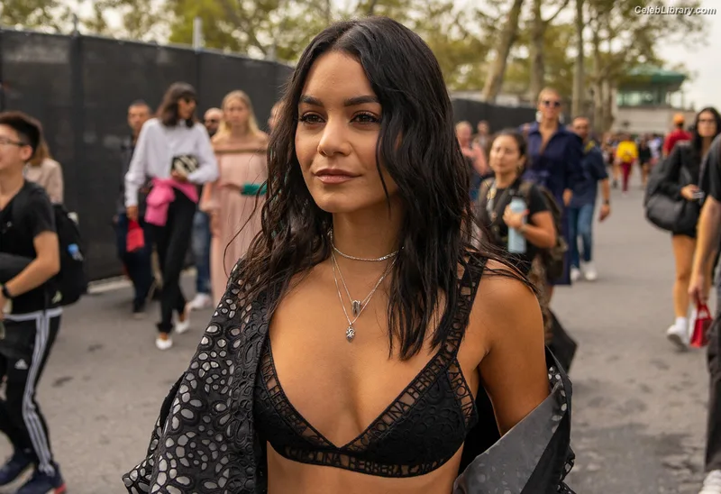Vanessa Hudgens photo 19 of 1607
