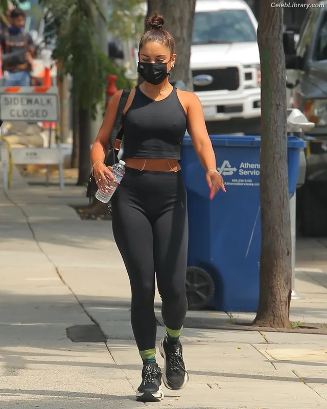 Vanessa Hudgens photo 9 of 1607