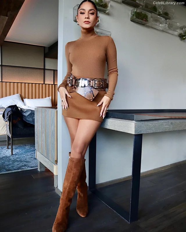 Vanessa Hudgens photo 9 of 1607