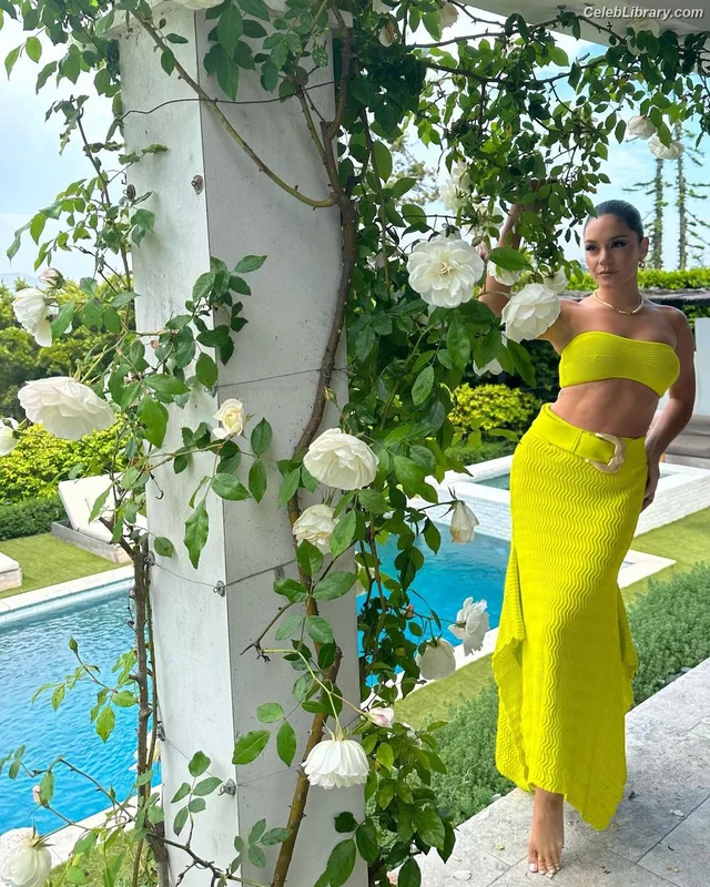 Vanessa Hudgens photo 12 of 1607