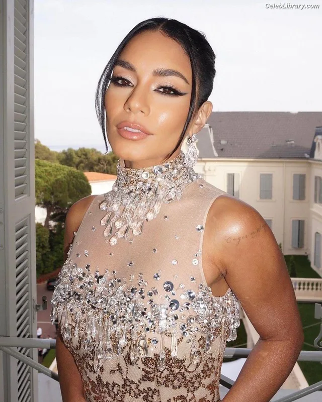 Vanessa Hudgens photo 2 of 1607