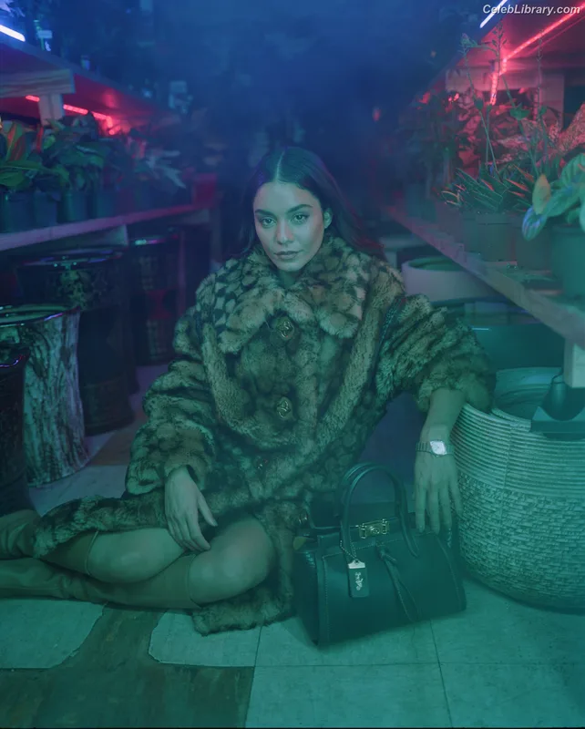 Vanessa Hudgens photo 18 of 1607