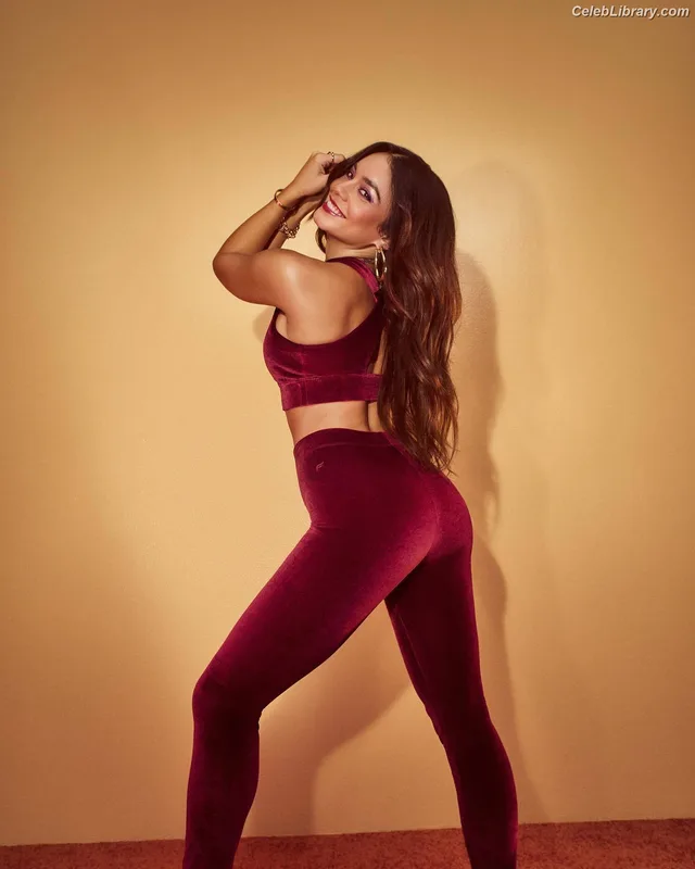 Vanessa Hudgens photo 18 of 1607