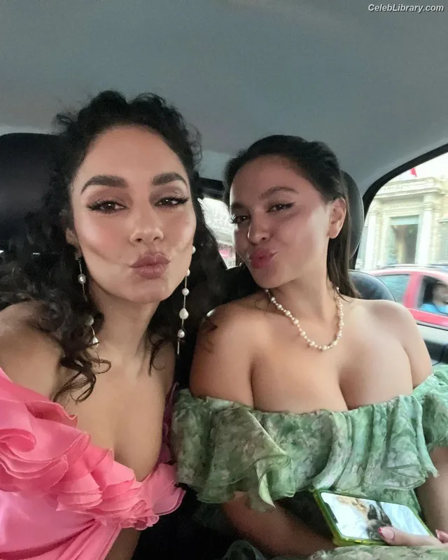 Vanessa Hudgens photo 22 of 1607