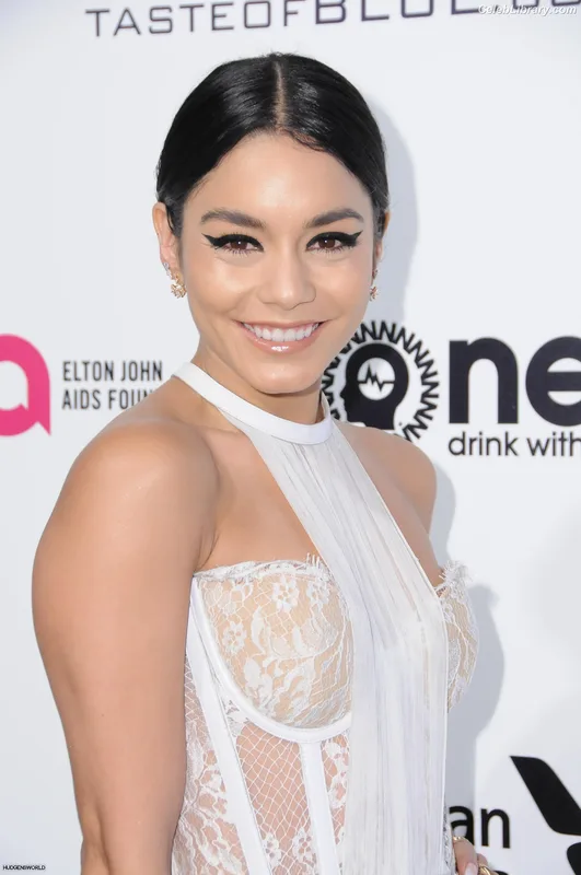 Vanessa Hudgens photo 1 of 1607