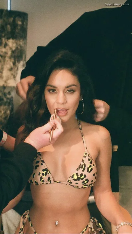 Vanessa Hudgens photo 20 of 1607