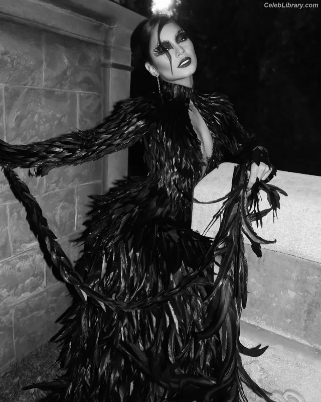 Vanessa Hudgens photo 13 of 1607