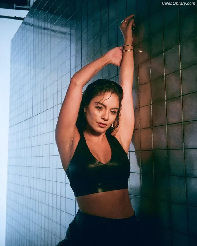 Vanessa Hudgens photo 11 of 1607