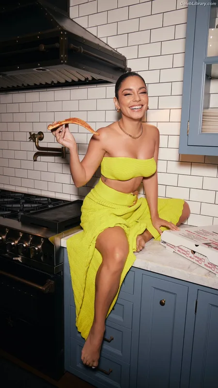 Vanessa Hudgens photo 14 of 1607