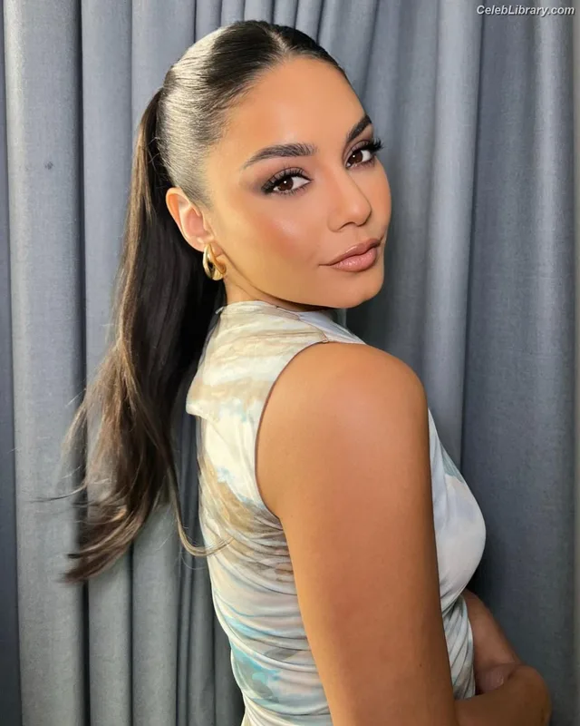 Vanessa Hudgens photo 14 of 1607