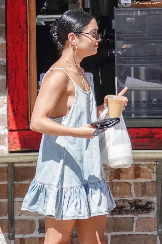 Vanessa Hudgens photo 19 of 1607