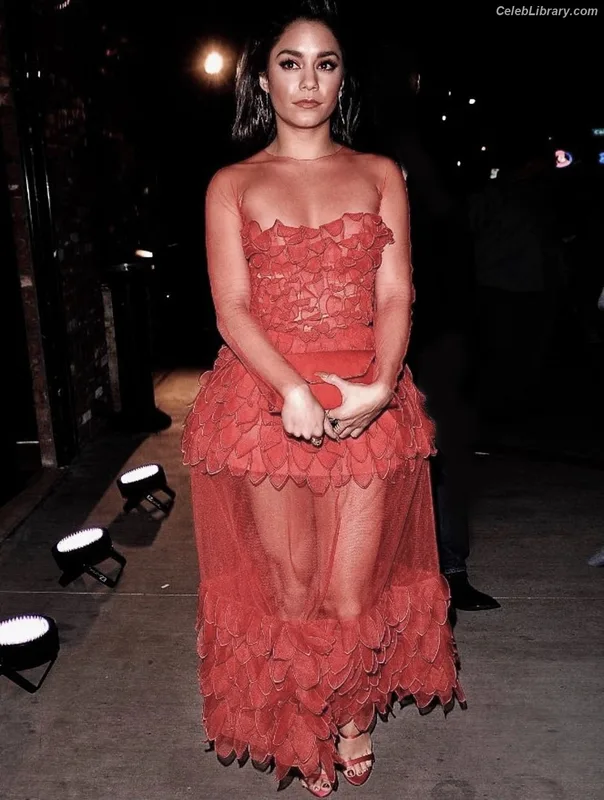 Vanessa Hudgens photo 2 of 1607