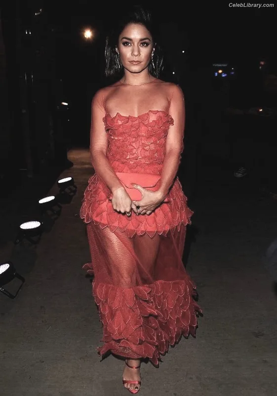 Vanessa Hudgens photo 3 of 1607