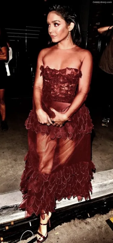Vanessa Hudgens photo 5 of 1607